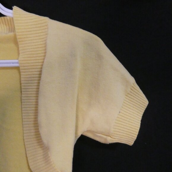 SWS | medium | Charming Yellow Cropped Shrug - Picture 5 of 13